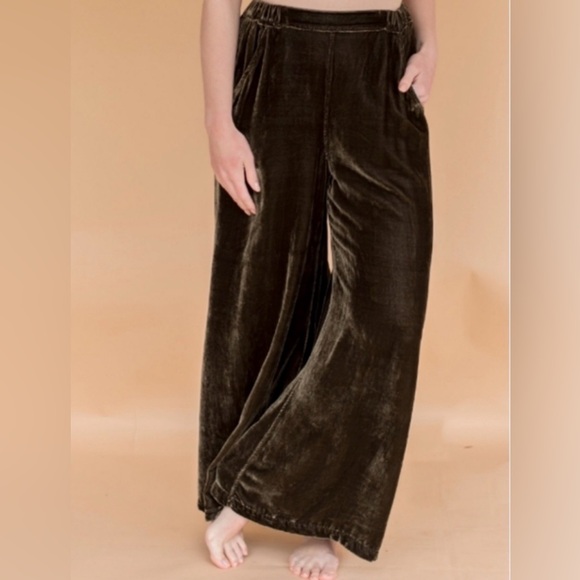 CP Shades Wendy Velvet Pants - Picture 16 of 16